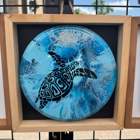 8" Round Framed Art - Deep Seas (Turtle)