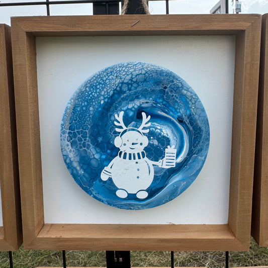 8" Round Framed Art - Frozen (Snow man II)