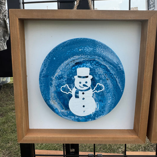 8" Round Framed Art - Frozen (Snow man III)