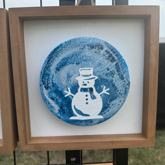 8" Round Framed Art - Frozen (Snow man)