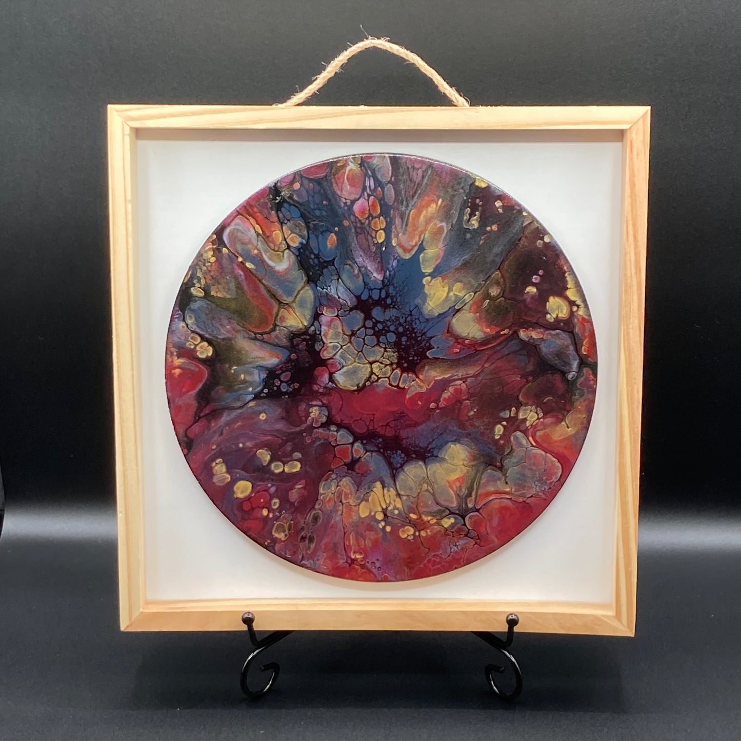 10" Round Framed Art - Vienna